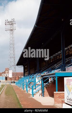 Vue générale de Chesterfield FC Terrain de football, Terrain de jeux, Saltergate, Chesterfield, Derbyshire, en photo le 9 avril 1996 Banque D'Images