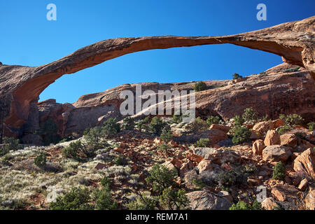 Landscape Arch dans Arches National Park, Moab nr, Utah, USA Banque D'Images