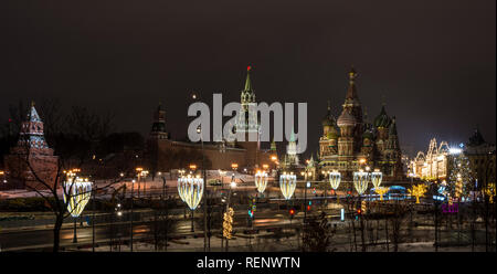 Vue sur le Kremlin de Moscou, en Russie. La soirée du 14 janvier 2019 Banque D'Images