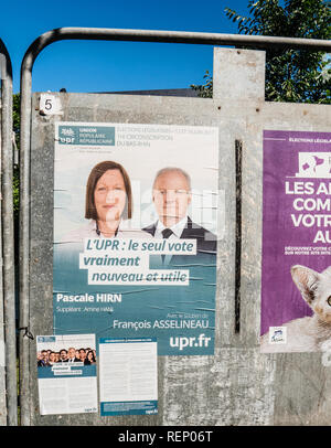 STRASBOURG, FRANCE - JUN 10, 2017 : publicité affiches politiques des élections législatives françaises de 2017 élections législatives françaises de l'Union populaire Républicaine Banque D'Images