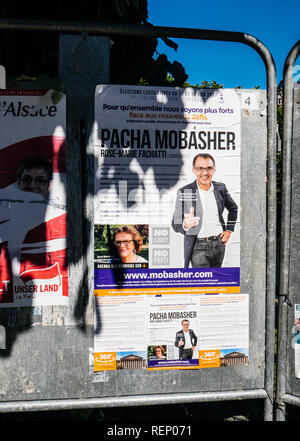 STRASBOURG, FRANCE - JUN 10, 2017 : publicité affiches politiques des élections législatives françaises de 2017 élections législatives françaises de Pacha Mobascher Banque D'Images