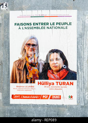 STRASBOURG, FRANCE - JUN 10, 2017 : publicité affiches politiques des élections législatives françaises de 2017 élections législatives françaises de Parti communiste Banque D'Images