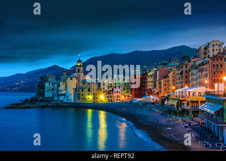 La station touristique de Camogli sur la Riviera italienne dans l'agglomération de la ville de Gênes, ligurie, italie Banque D'Images