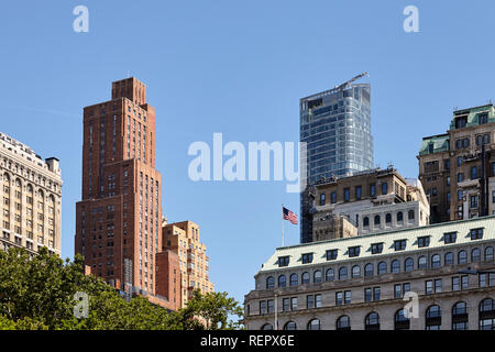 New York cityscape sur un jour d'été sans nuages, USA. Banque D'Images