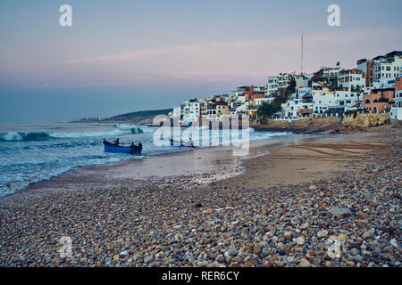 Aller à la pêche dans la région de Taghazout, Agadir, Maroc Banque D'Images