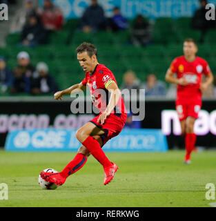 L'HBF Park, Perth, Australie. 23 Jan, 2019. Une Ligue de football, Perth Glory versus Adelaide United ; Isaias d'Adelaide United capte la balle pendant la seconde moitié Credit : Action Plus Sport/Alamy Live News Banque D'Images