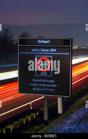 Information Board, interdiction de la conduite de véhicules diesel Euro5/V gratuitement, Stuttgart, Bade-Wurtemberg, Allemagne Banque D'Images