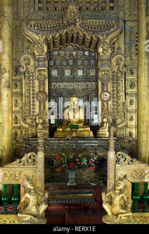 Statue de Bouddha, Monastère Shwe In Bin Kyaung, Mandalay, Birmanie, Myanmar, en Asie du sud-est Banque D'Images