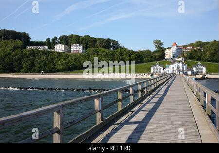 Jetée de Sellin sur la mer Baltique, Ruegen Island, Mecklembourg-Poméranie-Occidentale Banque D'Images