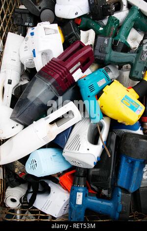 Tri des déchets électroniques, électroménager, à un chantier de recyclage, Allemagne Banque D'Images
