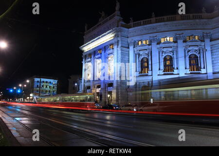 La nuit de l'Weda Burgtheater de Vienne, Autriche. Banque D'Images
