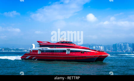 Macau Ferry Turbo Jet la circulation des bateaux dans le port de Victoria, Hong Kong, Chine, Asie. Banque D'Images