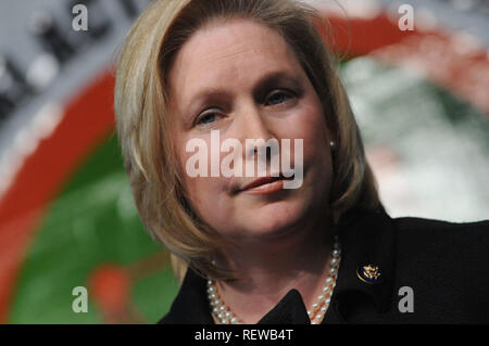 Le sénateur désigné Kirsten Gillibrand donne le coup d'une "écoute tour' à réseau d'Action National à Harlem, New York City. 24 janvier 2009. Crédit : Dennis Van Tine/MediaPunch Banque D'Images