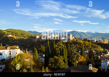 Grenade, Andalousie, Espagne : la liste de l'Unesco palais Alhambra vue générale Banque D'Images