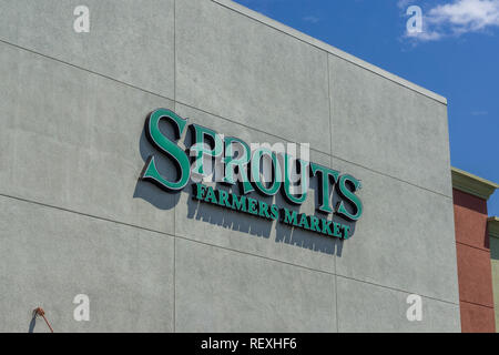 5 août 2017 Sunnyvale/CA/USA - l'entrée à l'un des germes' supermarchés situés dans la Silicon Valley Banque D'Images