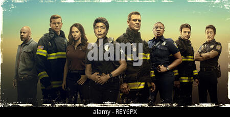 Rockmond Dunbar, Oliver Stark, Jennifer Love Hewitt, Angela Bassett, Peter Krause, Aisha Hinds, Ryan Guzman, et Kenneth Choi, '9-1-1' Saison 2 (2018) , Crédit : Fox Broadcasting Co. / Les archives d'Hollywood Banque D'Images