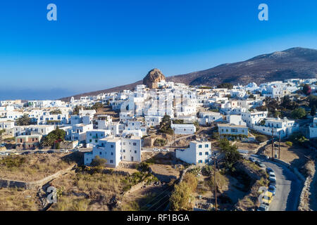 Amorgos island- vue aérienne du village de Chora. Grèce, Iles Kornati Banque D'Images