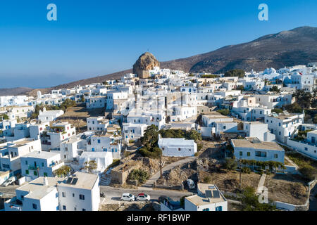 Amorgos island- vue aérienne du village de Chora. Grèce, Iles Kornati Banque D'Images