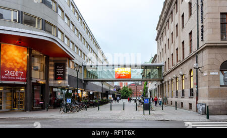 Malmö, Suède - 25 juillet 2017 : vue panoramique de Stora Nygatan et Malmborgsgatan Street dans le centre de Malmö en Suède. Malmo est la plus grande ville Banque D'Images