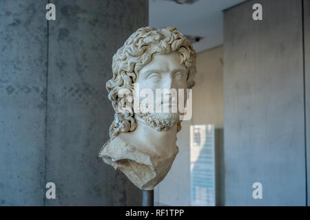 La perfection de sculptures en marbre grec est inégalé. Un absolu doit voir lors de la visite d'Athènes ! Banque D'Images