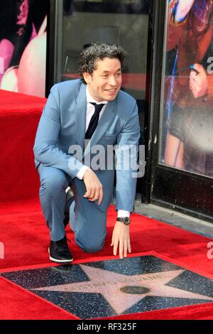 Los Angeles, CA, USA. 22 janvier, 2019. Gustavo Dudamel à la cérémonie d'intronisation pour l'étoile sur le Hollywood Walk of Fame pour Gustavo Dudamel, Hollywood Boulevard, Los Angeles, CA, 22 janvier 2019. Credit : Priscilla Grant/Everett Collection/Alamy Live News Banque D'Images