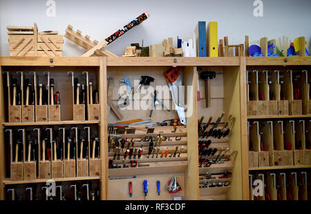 23 janvier 2019, Berlin : l'outil est installé dans un cabinet. Photo : Britta Pedersen/dpa-Zentralbild/ZB Banque D'Images