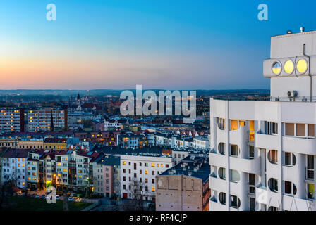 Vue de dessus sur Wroclaw pendant sunse, Silésie, Pologne Banque D'Images