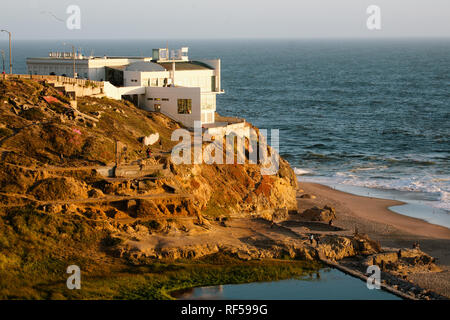 Le Cliff House et Sutro Baths à San Francisco Banque D'Images
