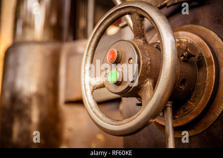 Détail d'un groupe de Metal Industriel Vintage Tour. Banque D'Images