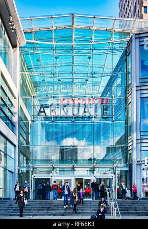 2 novembre 2018 : Manchester, UK - Corporation Street entrée de la Manchester Arndale shopping center, l'un des plus grands du Royaume-Uni. Banque D'Images