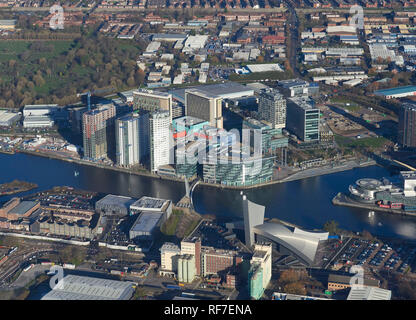 Une vue aérienne de Media City, Salford, Manchester North West England, UK Banque D'Images