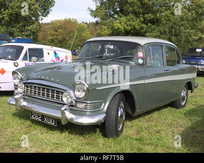 Humber classique sur l'affichage à l'Ashover festival des lumières Banque D'Images