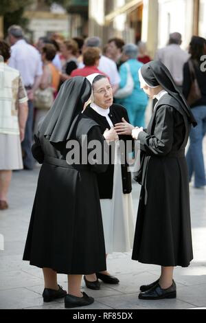 ESP, Valence, Espagne : vieille ville, des religieuses Banque D'Images