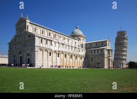 Cathédrale Santa Maria Assunta et de la tour de Pise, Pise, Toscane, Italie Banque D'Images