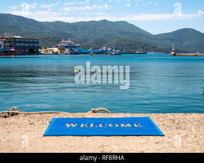 Bienvenue à l'île de Thasos Thasos ouvrir port principal de la ville de Limenas Banque D'Images