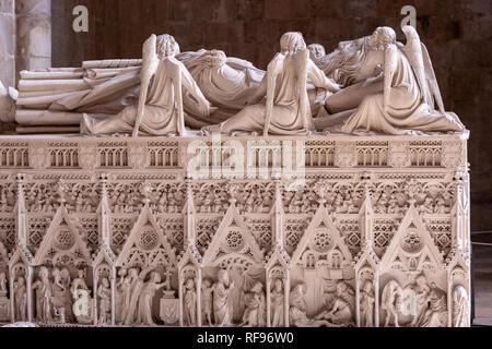 Tombeau du Roi Pedro I., monastère d'Alcobaça, Alcobaça, Portugal Banque D'Images