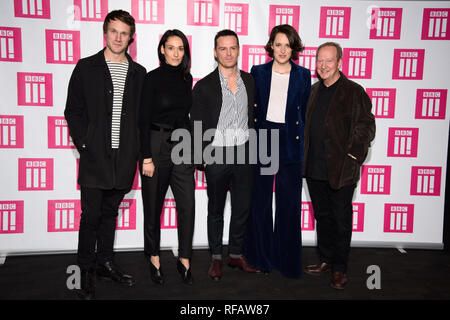 Londres, Royaume-Uni. 24 Jan, 2019. Hugh Skinner, Sian Clifford, Andrew Scott, Phoebe Waller Bridge & Bill Paterson au 'Fleabag' Saison 2 dépistage, at the BFI South Bank, Londres. Photo : Steve Sav/Featureflash Crédit : Paul Smith/Alamy Live News Banque D'Images