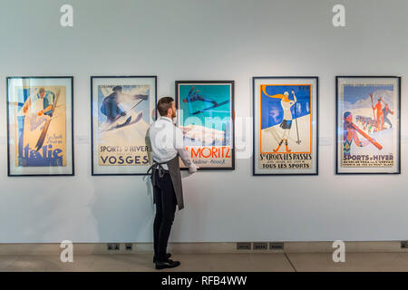 Londres, Royaume-Uni. 25 janvier, 2019. Ski Vintage Posters (ter €1-25,000) - Christie's présente une exposition d'œuvres de ses intérieurs à venir Vente qui aura lieu le 29 mai chez Christie's, rue King. Crédit : Guy Bell/Alamy Live News Banque D'Images