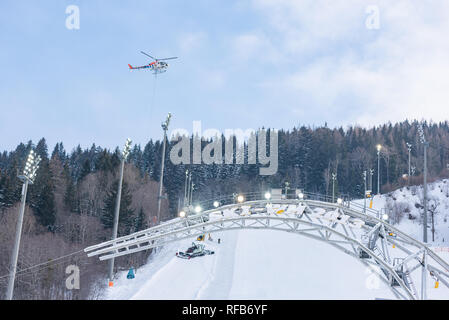 Schladming, Styrie, Autriche. 25 Jan, 2019. Travaux de construction et le transport par hélicoptère sur le stade avant l'Nightrace Planai à Schladming, Coupe du Monde de Slalom nocturne 29.01.2019 - 22ème Slalom nocturne sur le crédit de Planai : Tomasz Live News Alamy/Koryl Banque D'Images