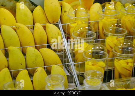 Mangue Orange shop prêt à servir, à Bangkok, Thaïlande. Banque D'Images