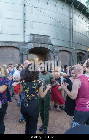 Westergasterrain nuit salsa, Amsterdam, Pays-Bas Banque D'Images