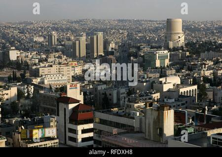 JOR, JORDANIE, Amman : Centre-ville, quartier des affaires, Zahran district. Al Hussein Bin Ali Street, Jebel Amman. | Banque D'Images