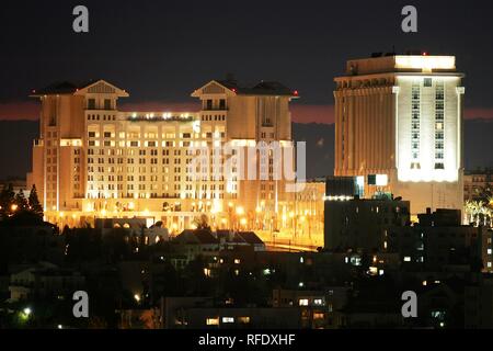 JOR, JORDANIE, Amman : gauche, l'hôtel Sheraton Amman, hôtel quatre saison. | Banque D'Images