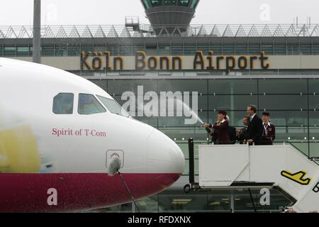 Cérémonie de baptême de l'avion, Airbus A319, de conception spéciale, Esprit-de-T-COM, ligne aérienne d'aucun-vrilles, Germanwings Cologne Bonn Airport Banque D'Images