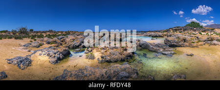 Vue panoramique magnifique paysage de l'île de Crète, Grèce, Europe. Mer Méditerranée, plage de sable doré et la formation de la roche vert turquoise nettoyer Banque D'Images