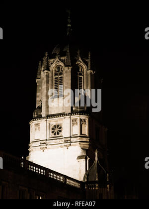 Tom Tower, célèbre Christchurch College, Oxford University, soir, Oxford, Oxfordshire, England, UK, FR. Banque D'Images