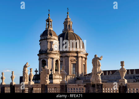 Cathédrale métropolitaine de Saint Agatha Duomo Catane Sicile Italie Banque D'Images