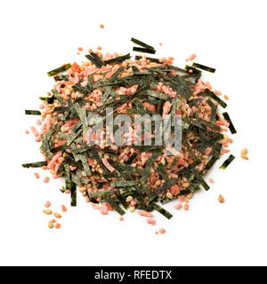 Heap of Japanese assaisonnements furikake, assaisonnement destiné à être saupoudré sur le dessus du riz cuit isolé sur fond blanc Banque D'Images