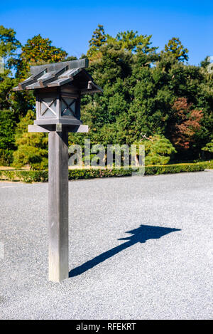 Lanterne des sanctuaires japonais Banque D'Images