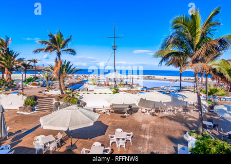 Puerto de la Cruz, Tenerife, Canaries, Espagne : magnifiques piscines d'Lago Martianez Banque D'Images